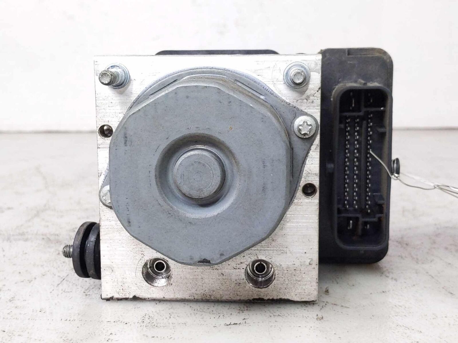 ABS Anti Lock Brake Parts Pump Module Unit OEM NISSAN SENTRA 1.8L 2015