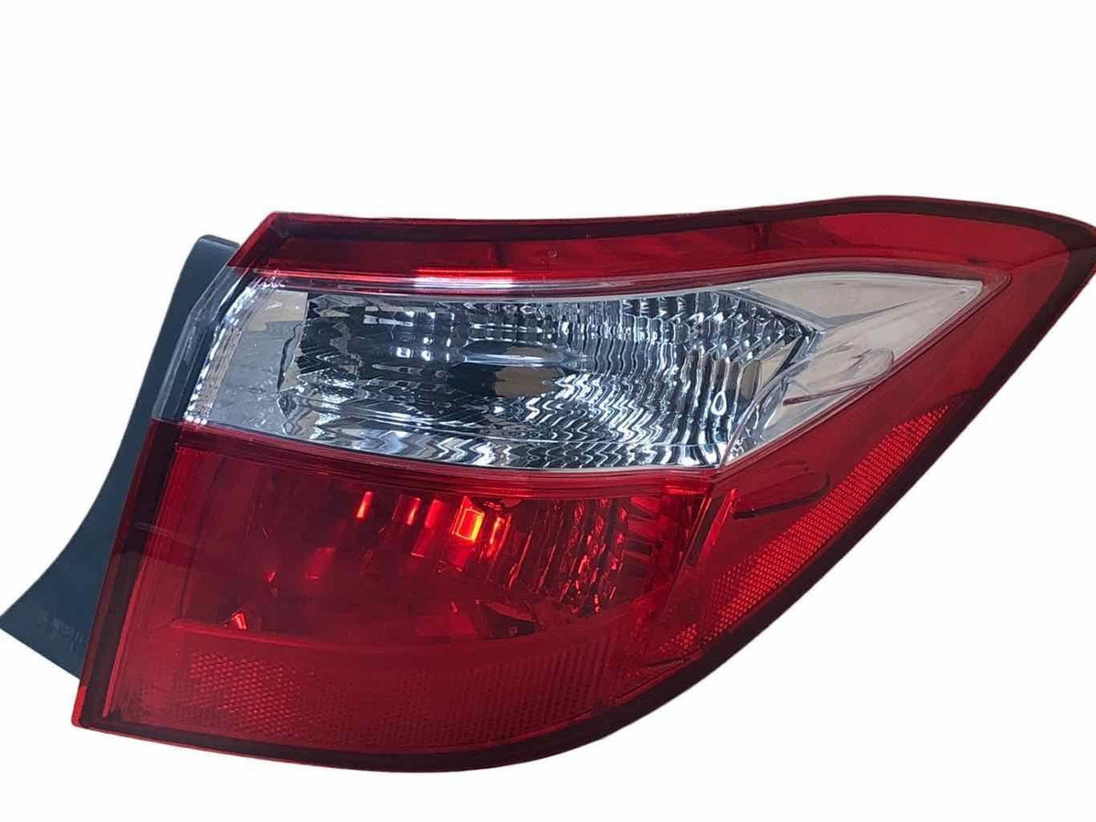 Tail Light Assembly Tail Lamp Quarter Right Passenger TOYOTA COROLLA 14 15 16