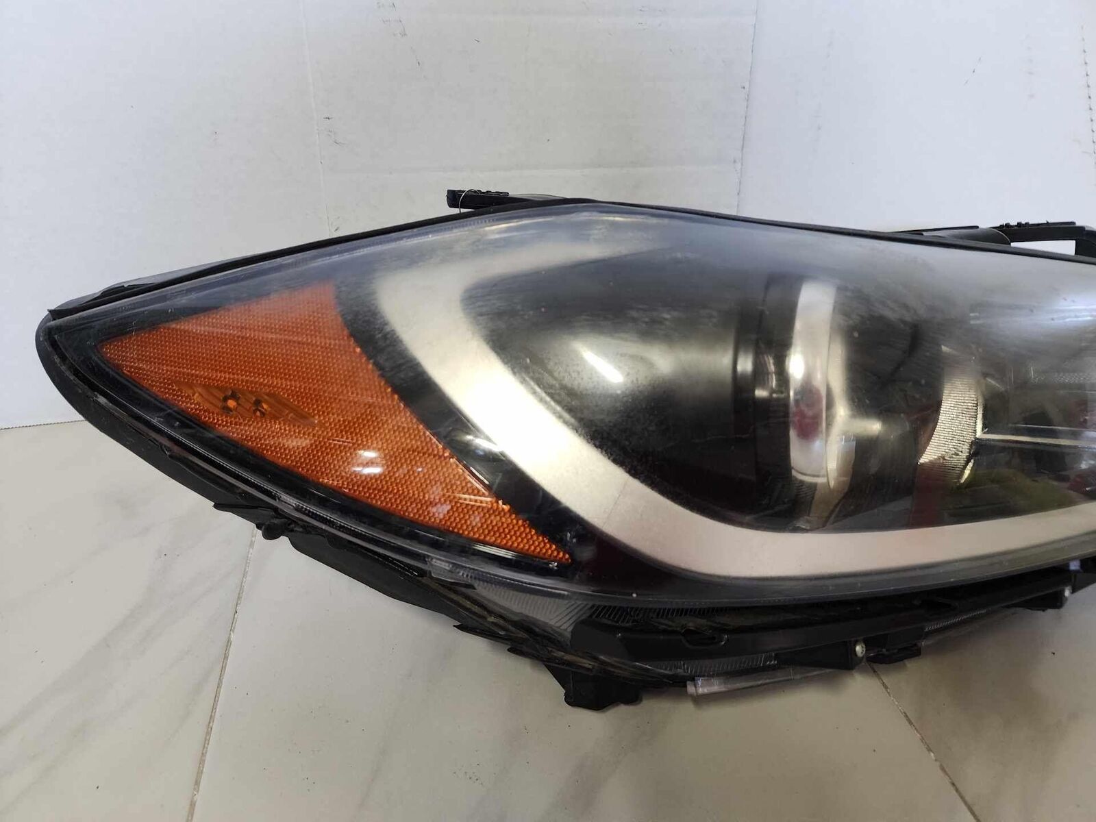 Headlamp Headlight Assembly Right Passenger OEM HYUNDAI ELANTRA 17 18