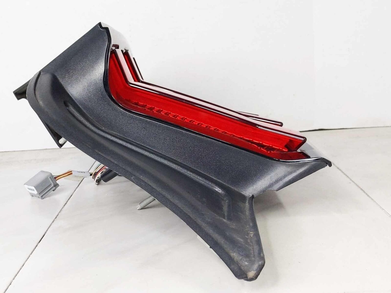 Tail Light Lamp RH Right Passenger Assembly OEM FORD MUSTANG 18 19 20 21 22