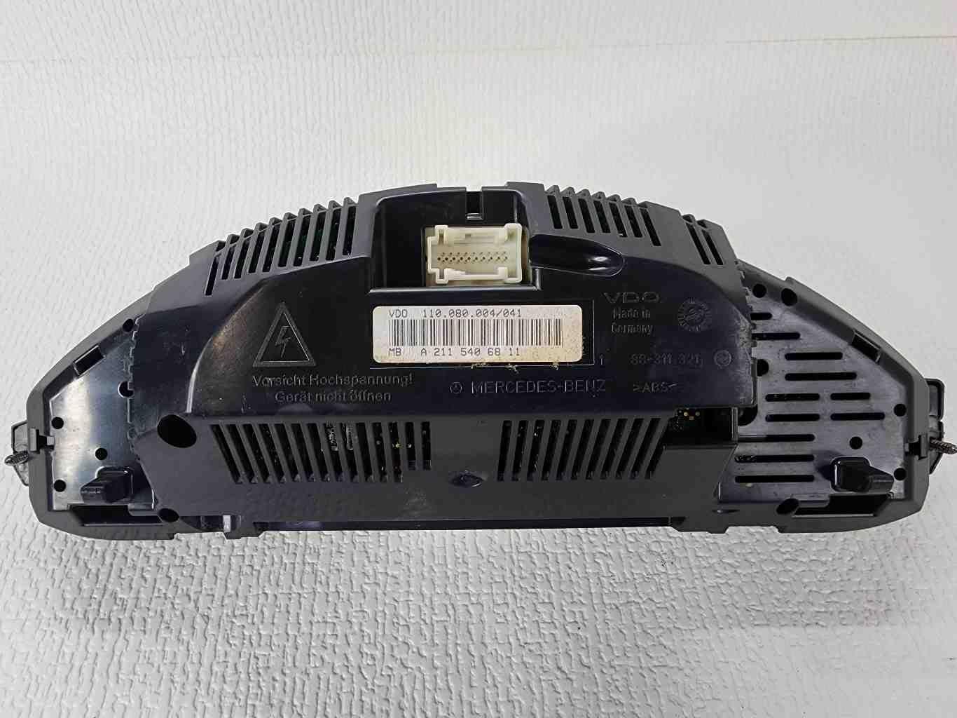 Speedometer Instrument Cluster Gauge Used OEM MERCEDES E-CLASS 2003 05