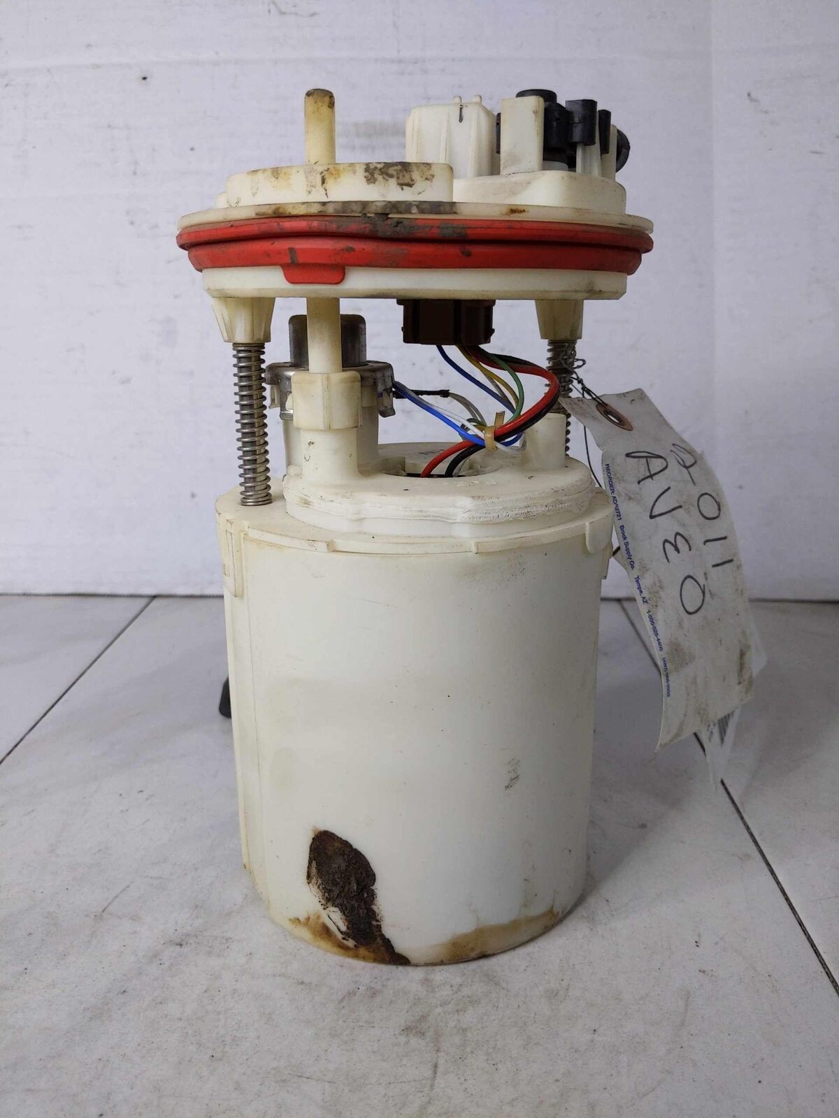 Fuel Pump Assembly Used OEM CHEVY AVEO 1.6L 10 11