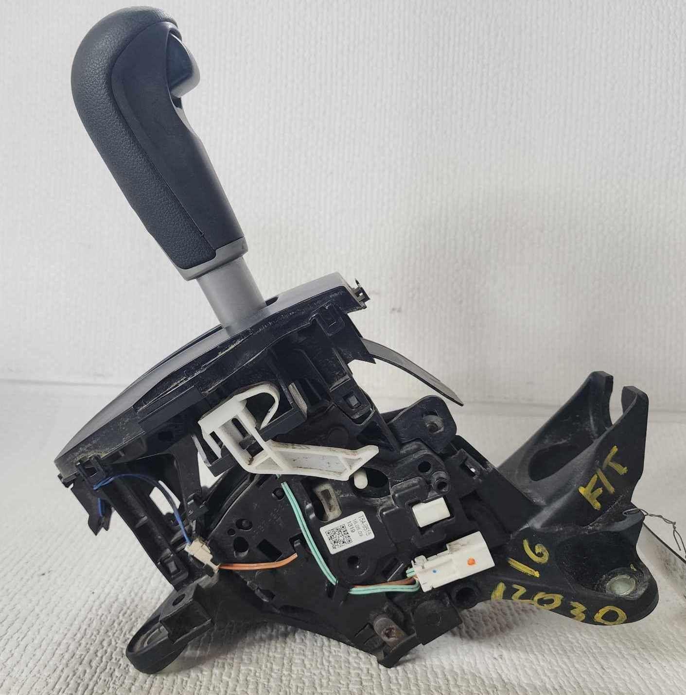 Floor Transmission Gear Shifter Lever Automatic OEM T5A-9515 HONDA FIT 2016