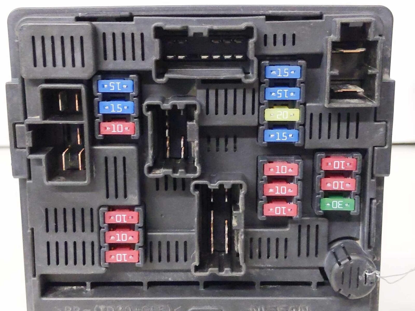 Engine Fuse Box NO LID OEM284B71HR0C NISSAN VERSA Sedan1.6L 13 14 15 16 17 18 19