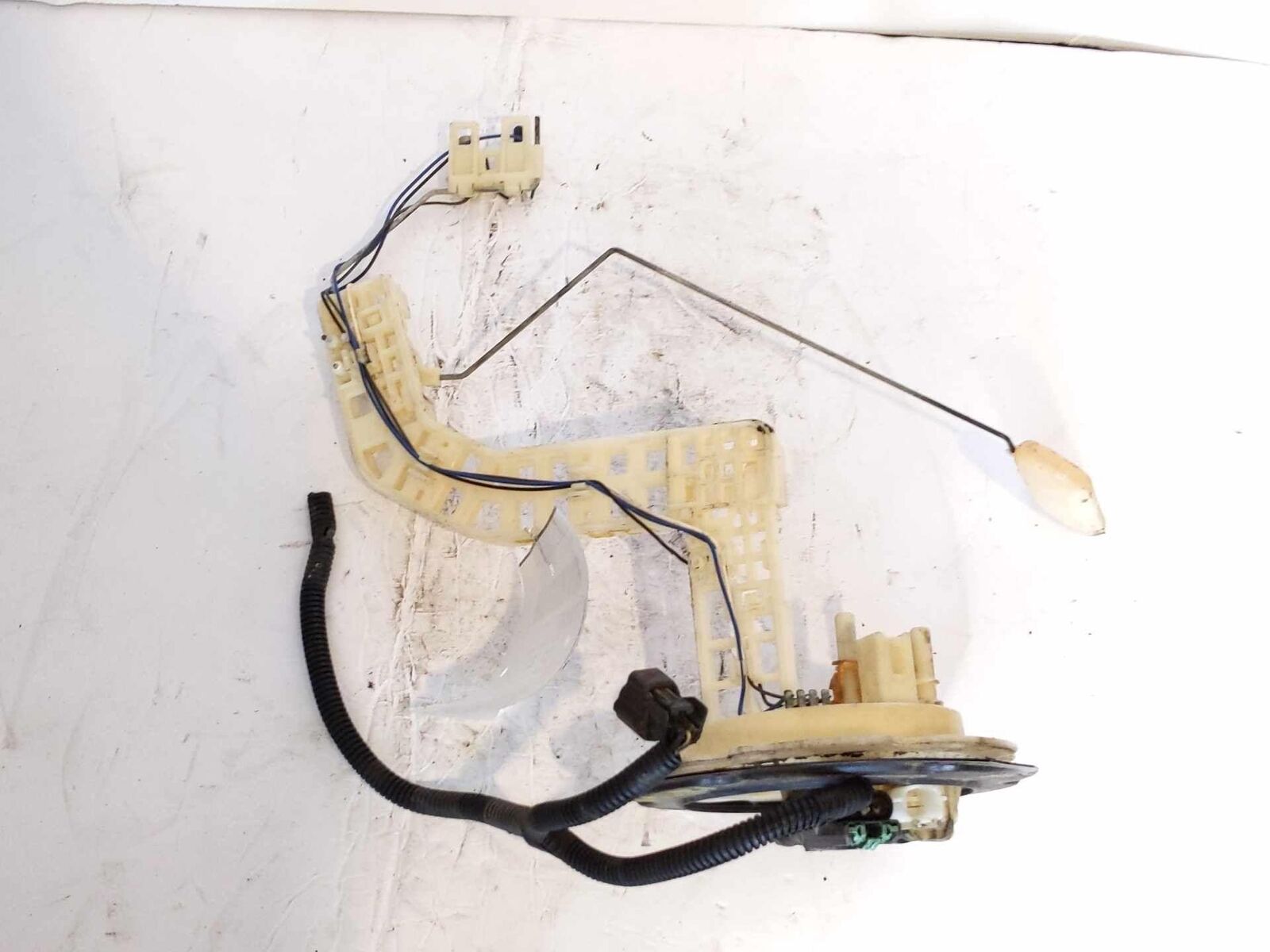 Fuel Pump Assembly Used OEM NISSAN FRONTIER 3.3L 1999