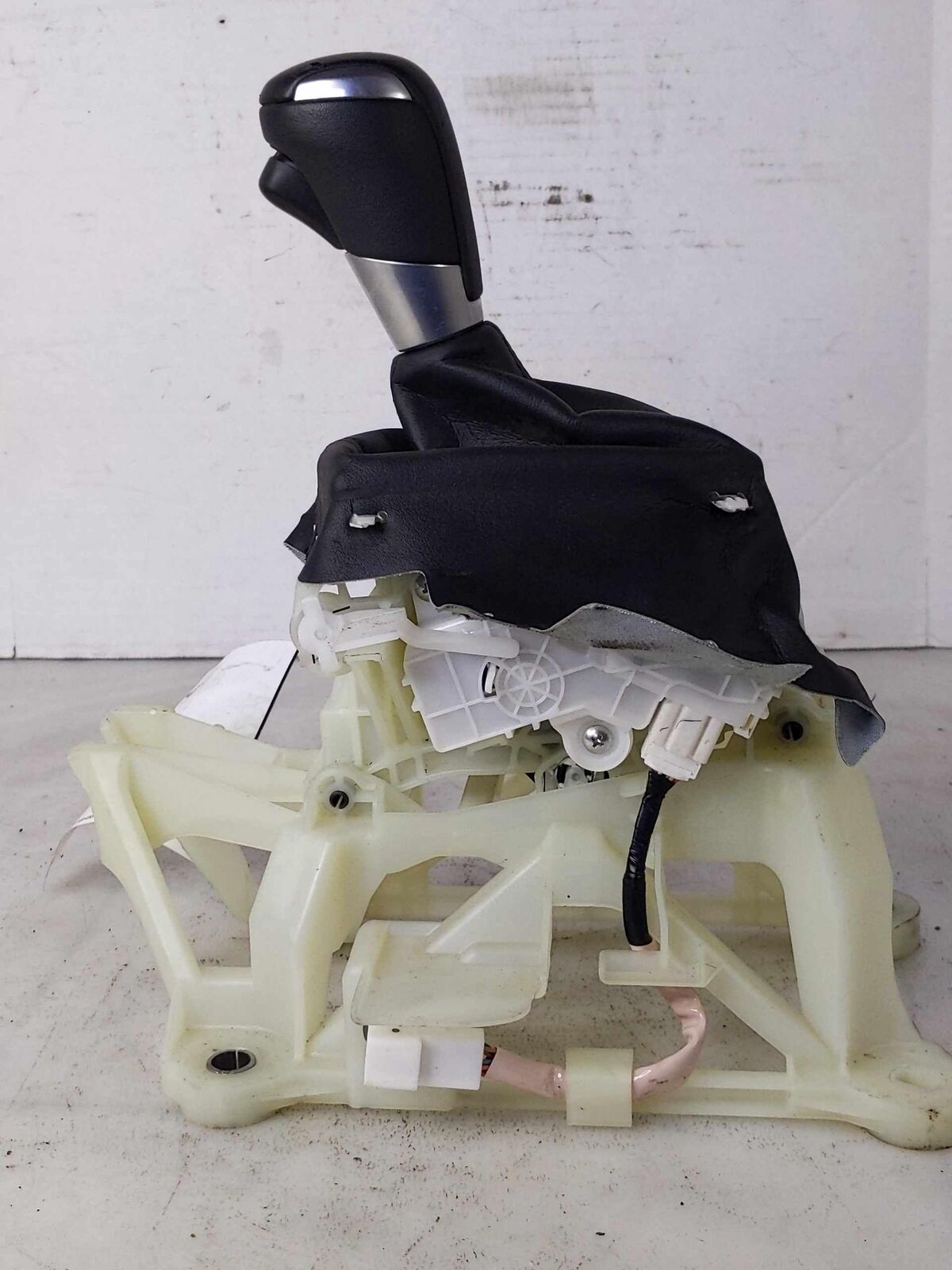 Floor Transmission Gear Shifter Lever Automatic OEM MAZDA 6 14 15 16 17