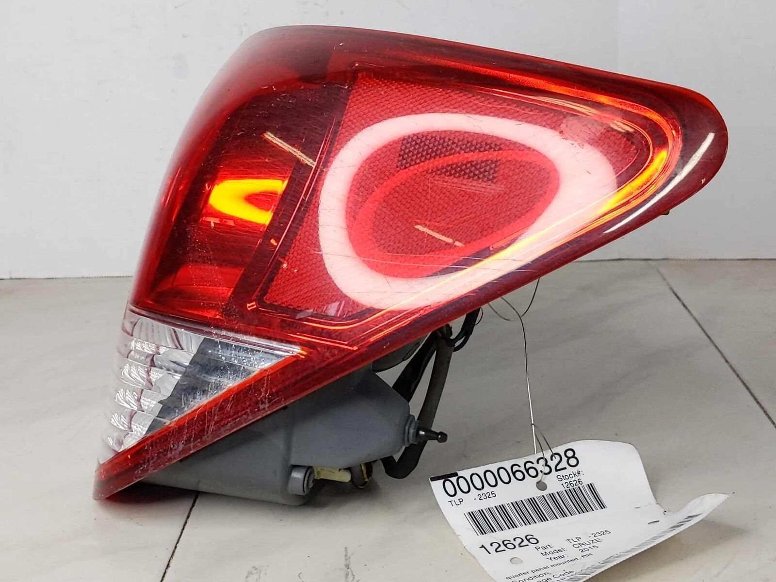 Tail Light Lamp Quarter Panel Right Passenger OEM CHEVY CRUZE 11 12 13 14 15 16